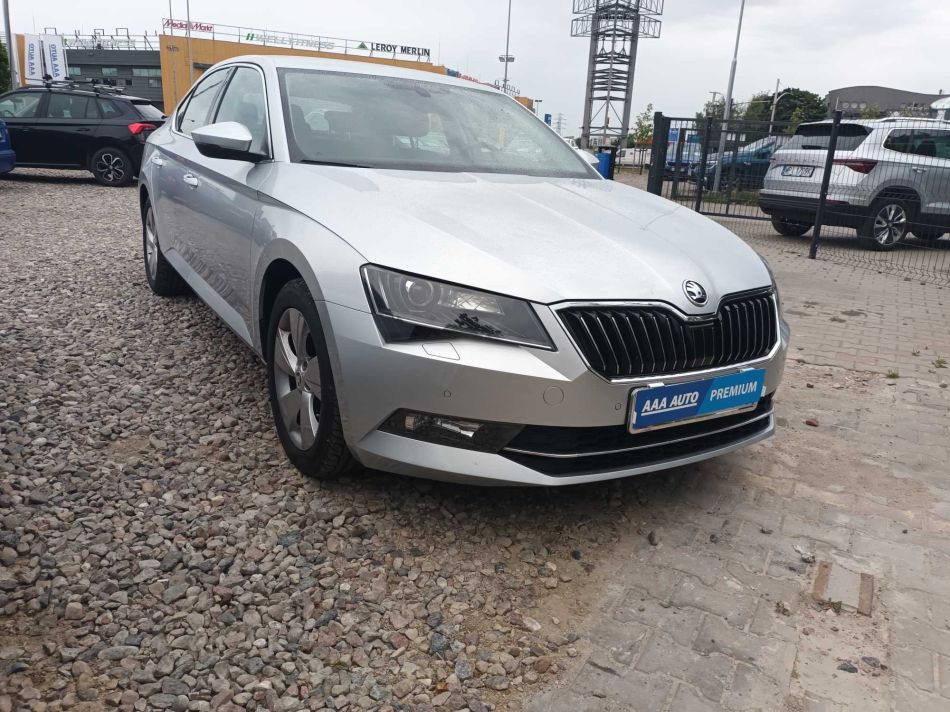Skoda Superb - 2016
