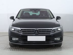 Volkswagen Passat - 2021