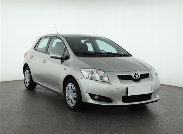 Toyota Auris 2009