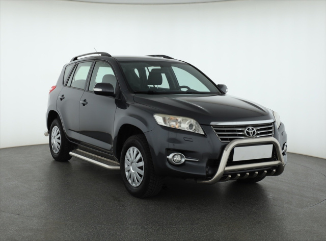 Toyota RAV4 2010