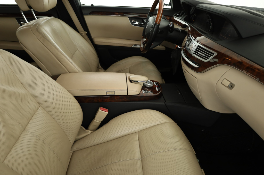 Mercedes-Benz S