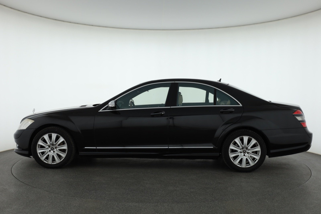 Mercedes-Benz S
