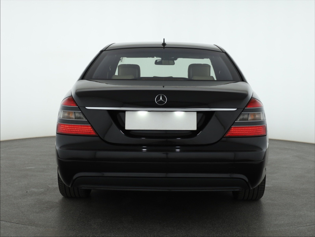 Mercedes-Benz S