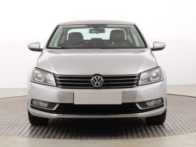 Volkswagen Passat - 2014
