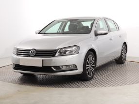 Volkswagen Passat - 2014