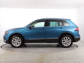 Volkswagen Tiguan - 2016