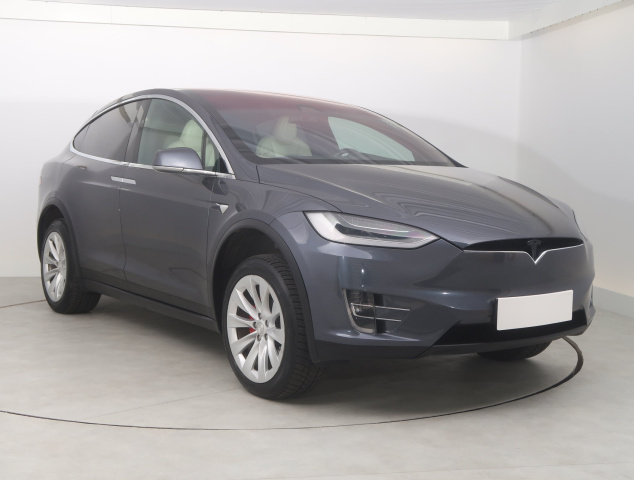 Tesla Model X 2020