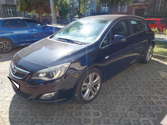 Opel Astra 2010