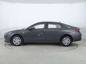 Hyundai Elantra - 2023