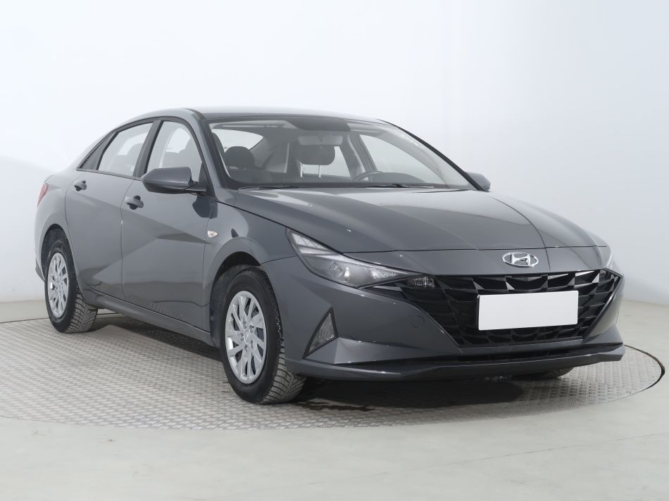Hyundai Elantra - 2023