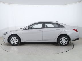 Hyundai Elantra - 2023