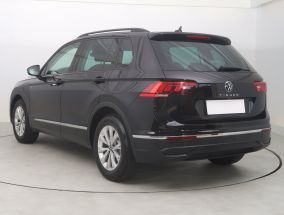 Volkswagen Tiguan - 2020