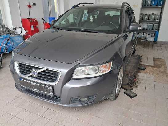 Volvo V50