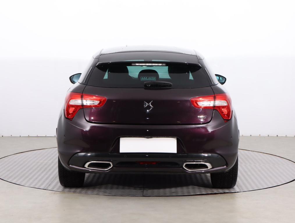 DS 5