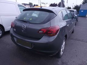 Opel Astra - 2012