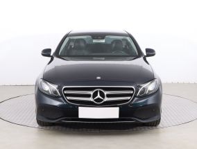 Mercedes-Benz E - 2016
