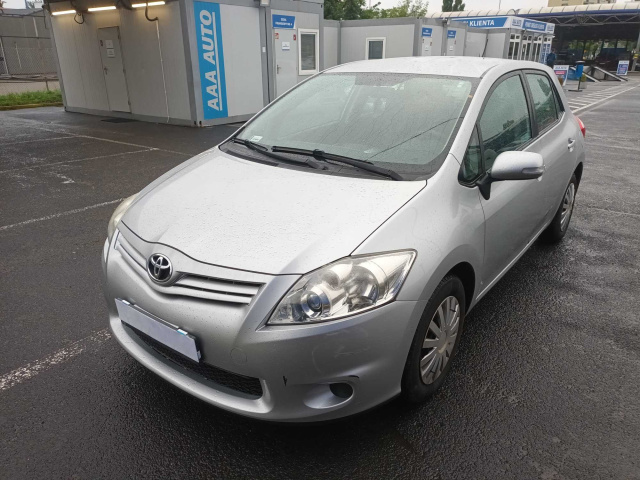 Toyota Auris 2013