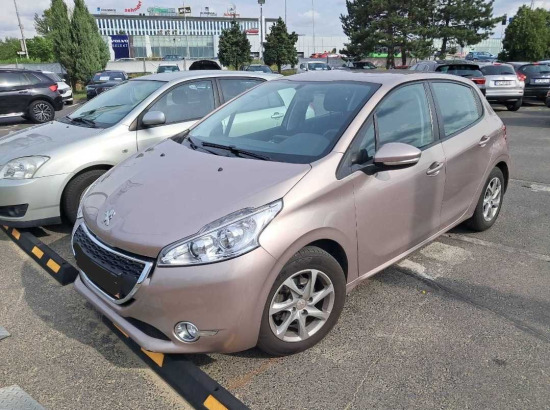 Peugeot 208