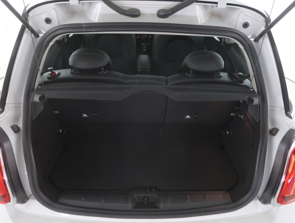 MINI 3-door