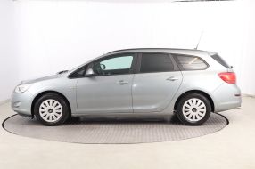 Opel Astra - 2011