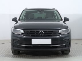 Volkswagen Tiguan - 2022