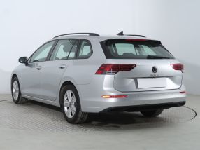 Volkswagen Golf - 2021