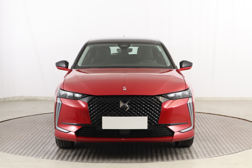 DS 4