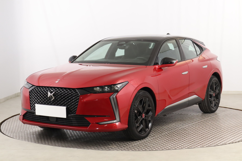 DS 4