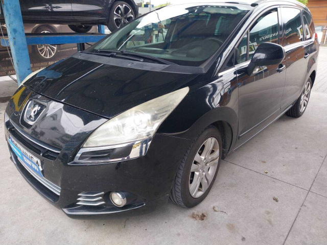 Peugeot 5008 2012