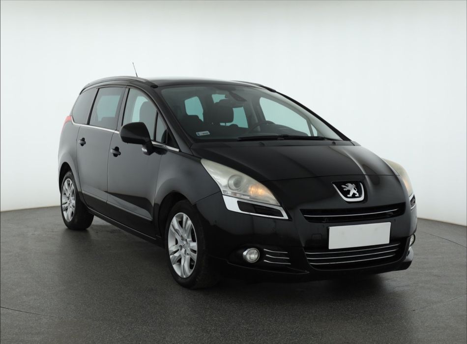 Peugeot 5008 - 2012