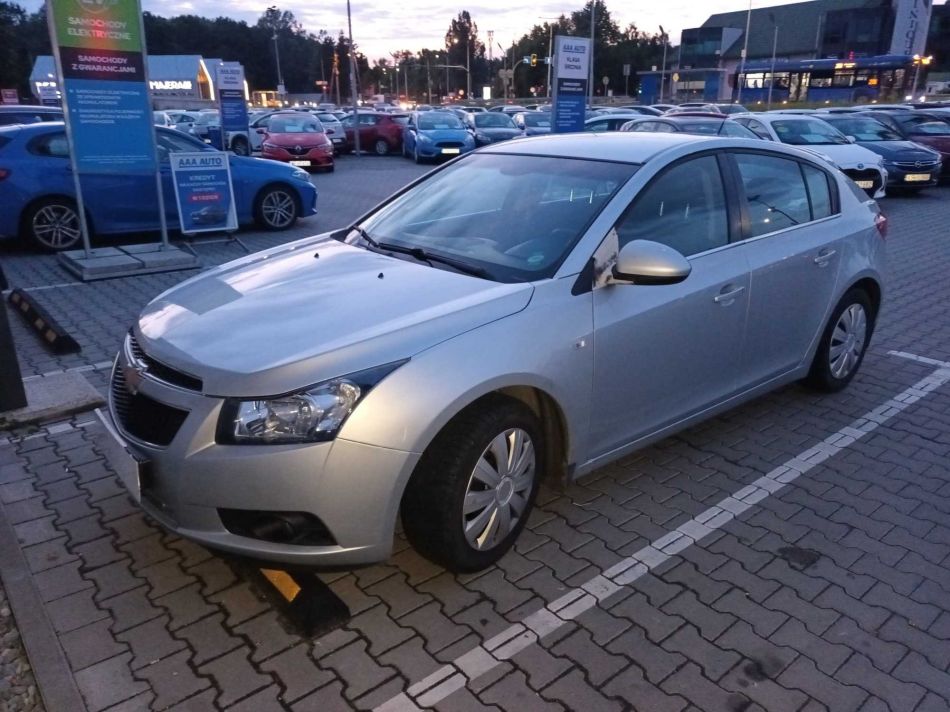 Chevrolet Cruze - 2011