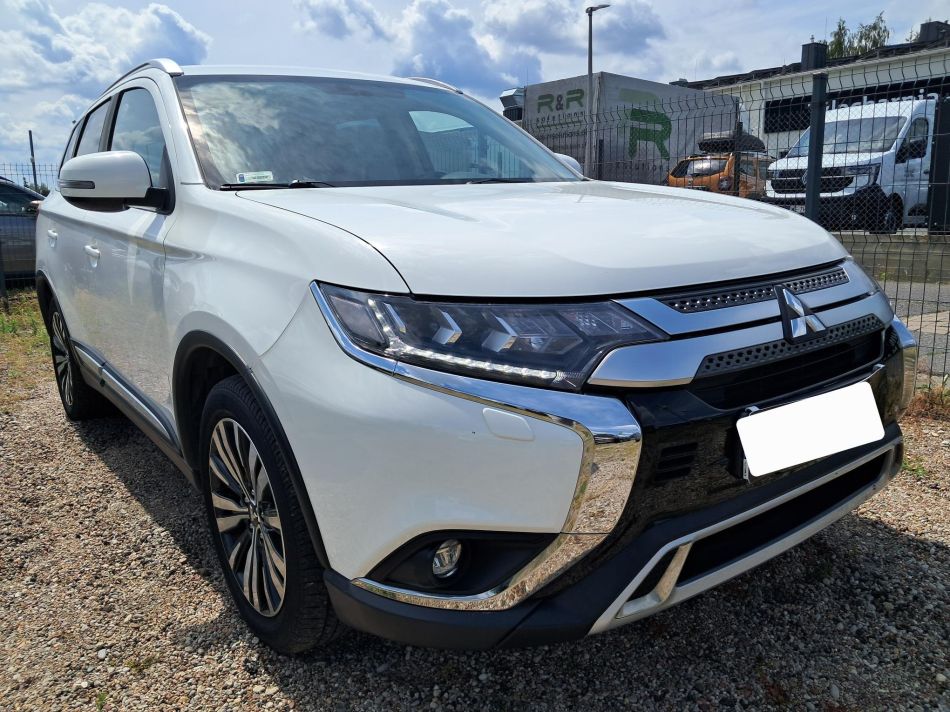 Mitsubishi Outlander - 2019