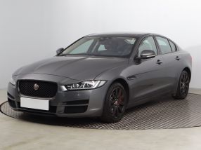 Jaguar XE - 2015