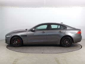 Jaguar XE - 2015