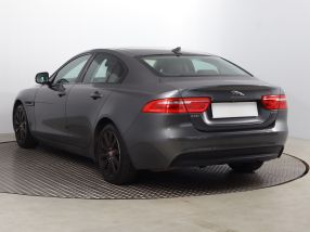 Jaguar XE - 2015