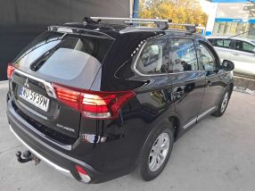 Mitsubishi Outlander - 2017