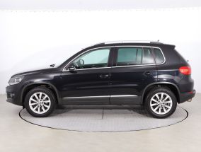 Volkswagen Tiguan - 2012