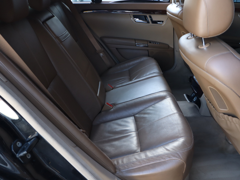 Mercedes-Benz S