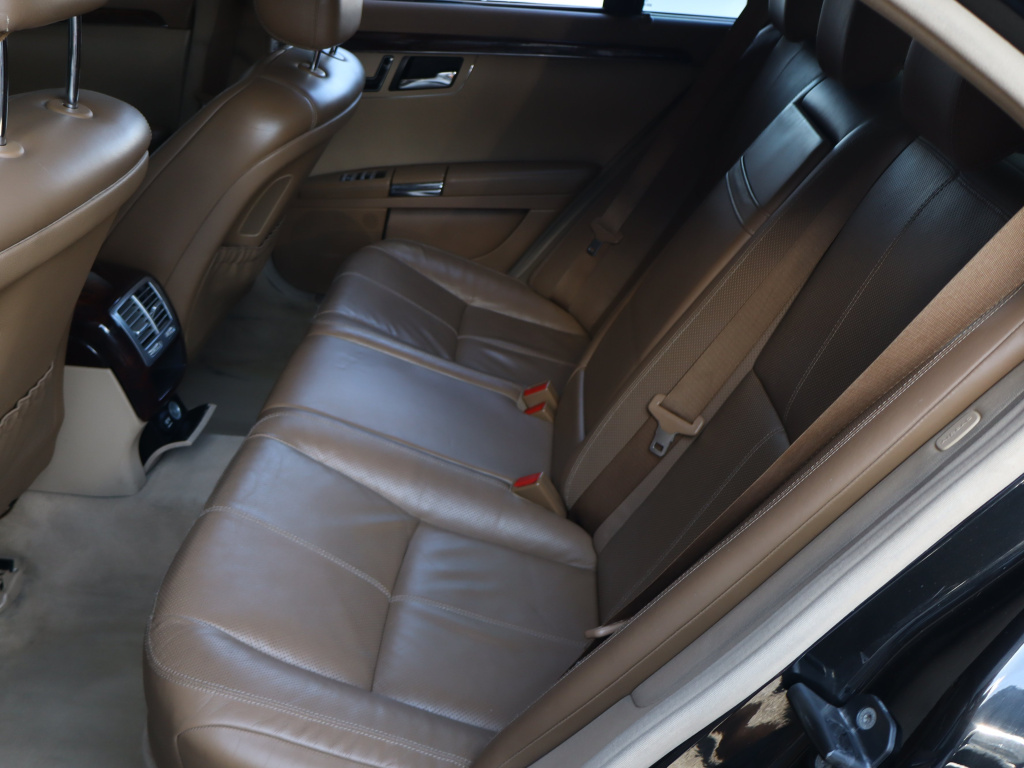 Mercedes-Benz S
