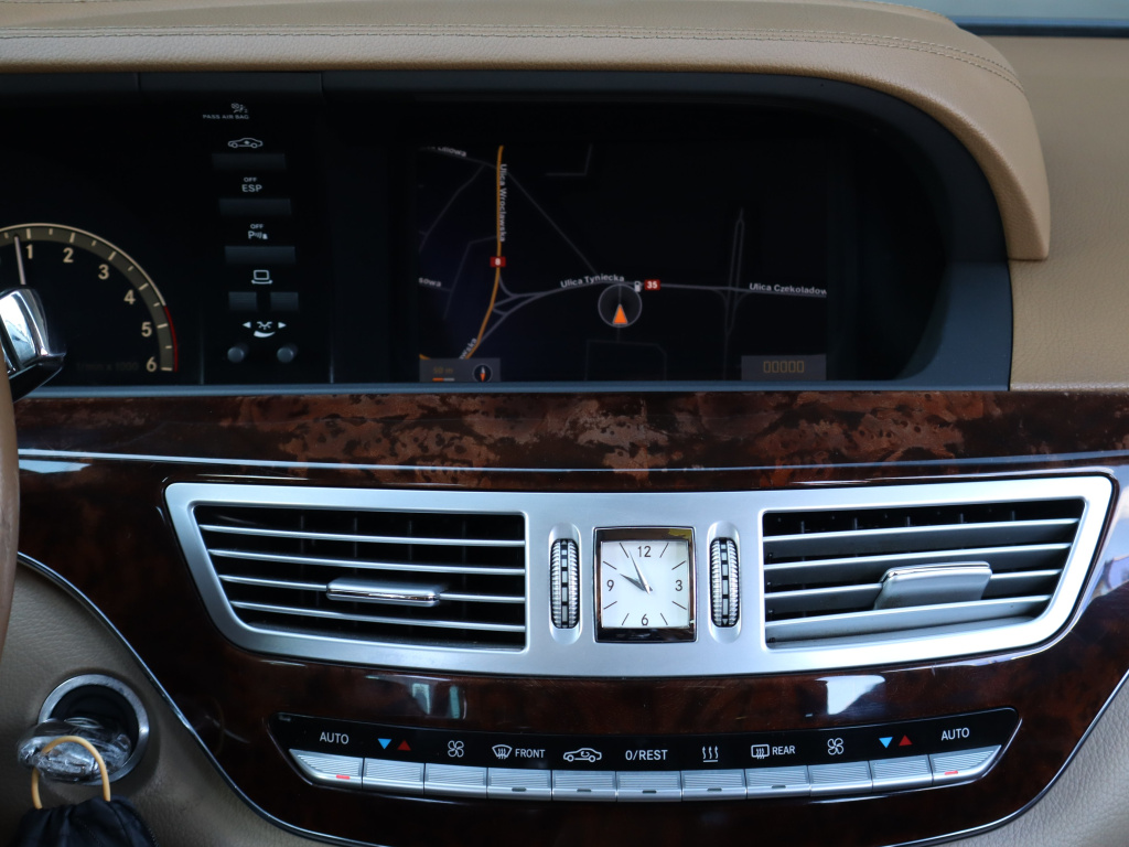 Mercedes-Benz S