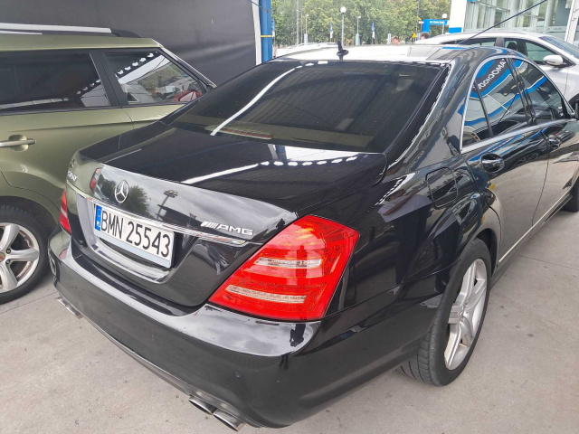 Mercedes-Benz S 2006