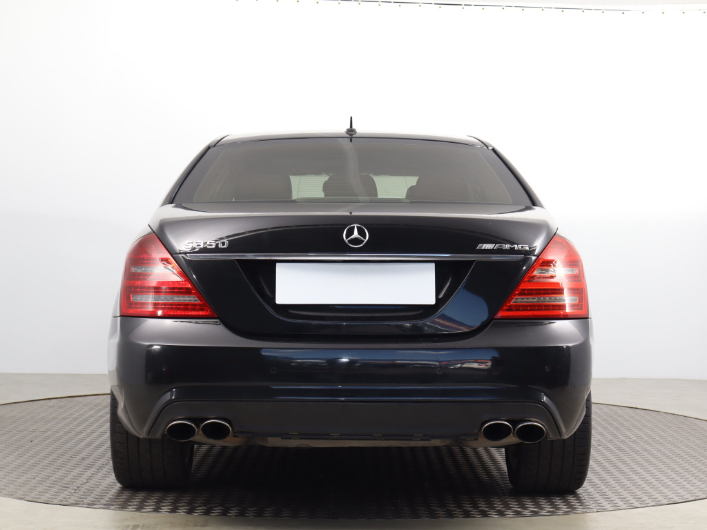 Mercedes-Benz S