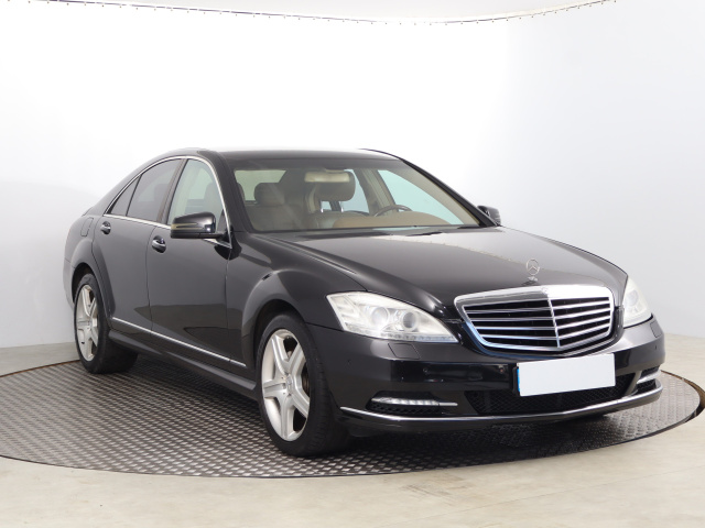 Mercedes-Benz S 2006