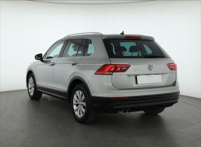 Volkswagen Tiguan - 2017