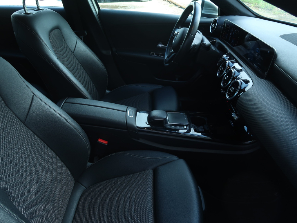 Mercedes-Benz A