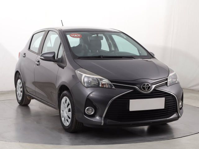 Toyota Yaris 2015