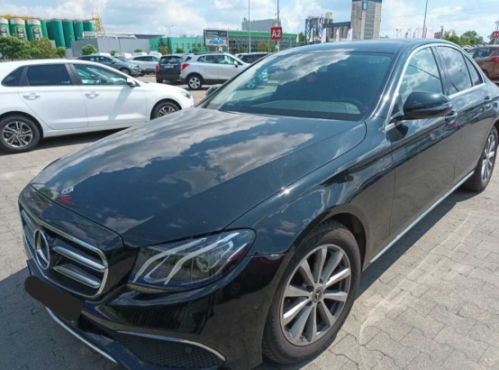 Mercedes-Benz E