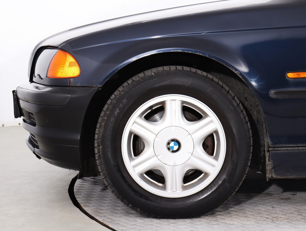 BMW 3