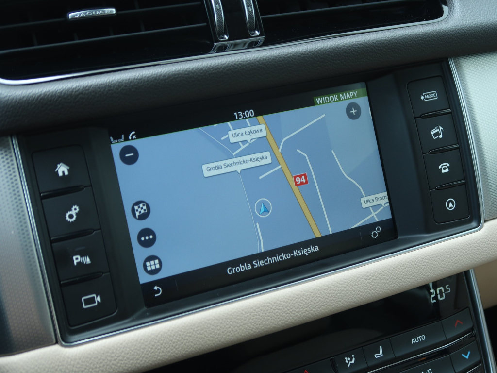Jaguar XF