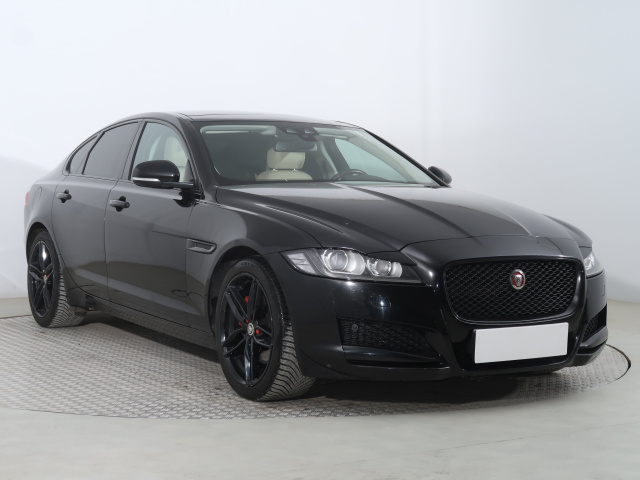 Jaguar XF 2016